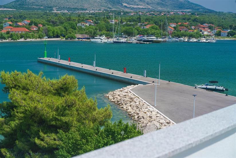 Apartment A4, for 6 persons