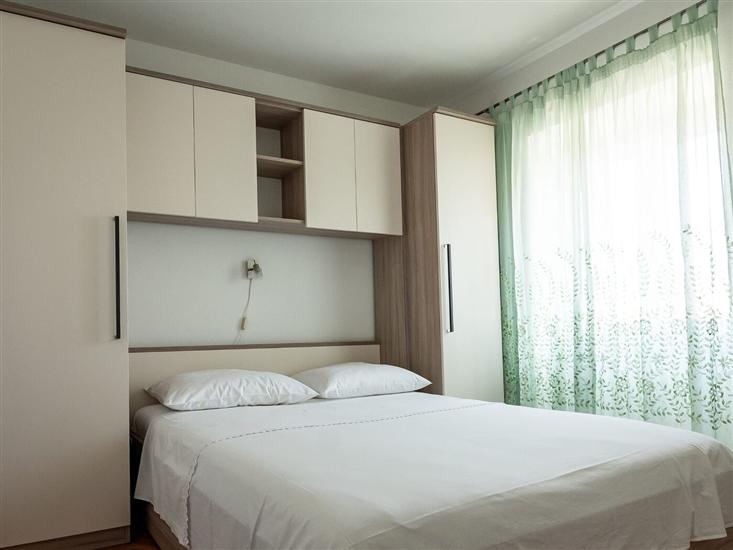 Apartment A1, for 7 persons