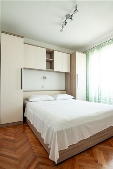 Apartment A1, for 7 persons