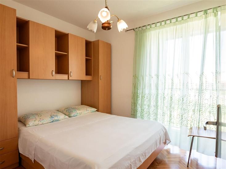 Apartment A1, for 7 persons