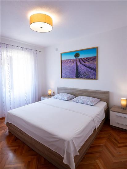 Apartment A1, for 7 persons