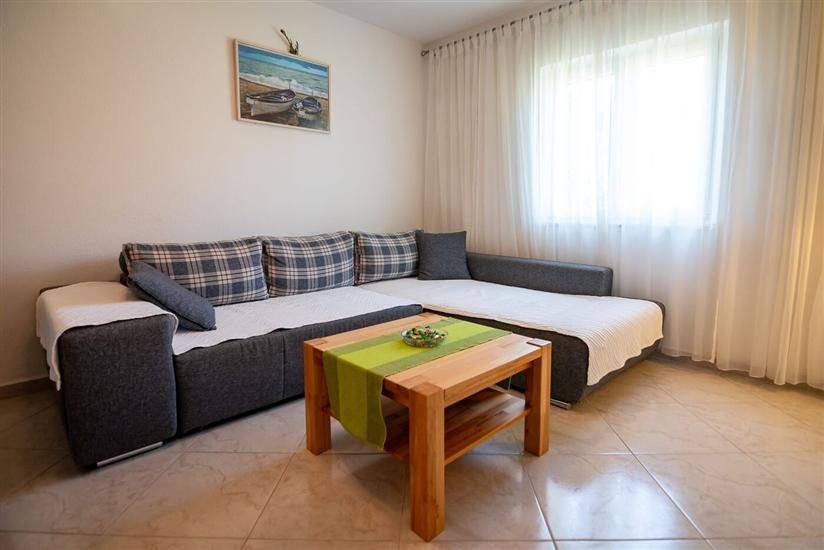 Apartment A1, for 7 persons