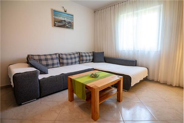 Apartment A1, for 7 persons