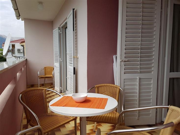 Apartment A1, for 6 persons