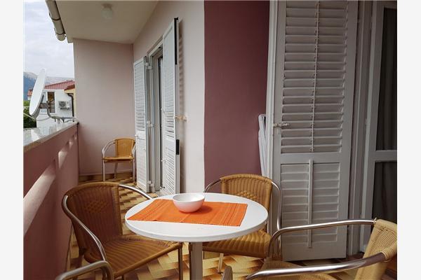 Apartment A1, for 6 persons