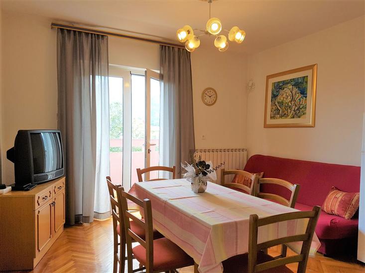 Apartment A1, for 6 persons