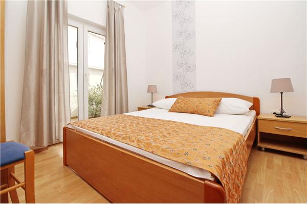 Apartment A1, for 6 persons