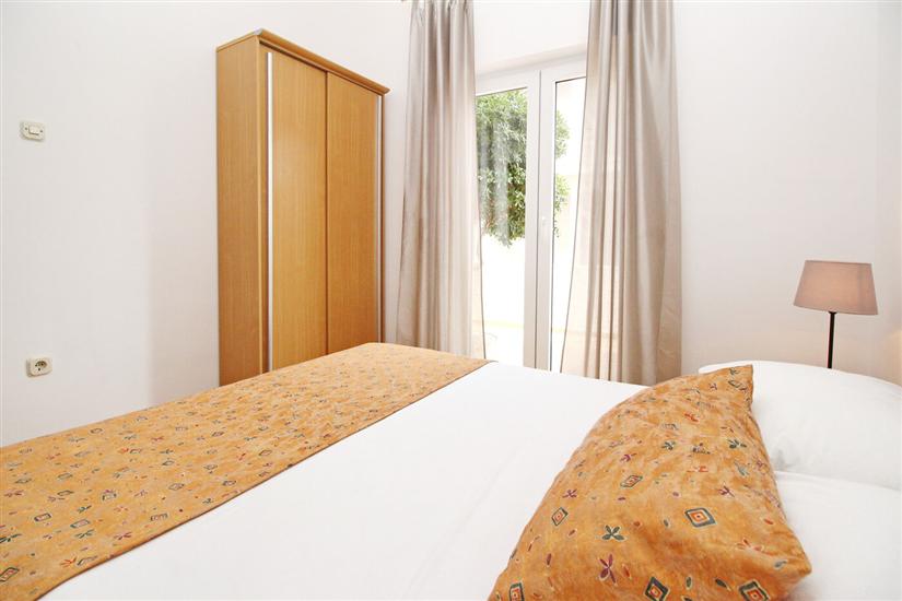 Apartment A1, for 6 persons