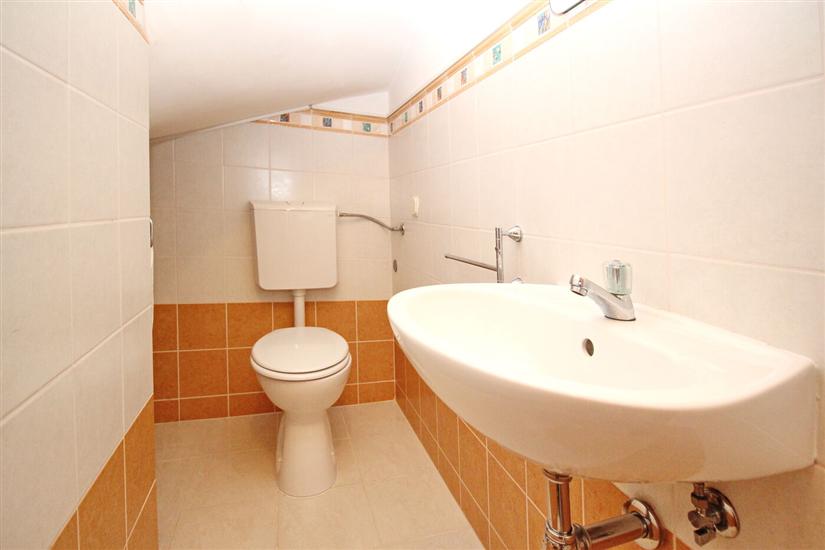 Apartment A1, for 6 persons