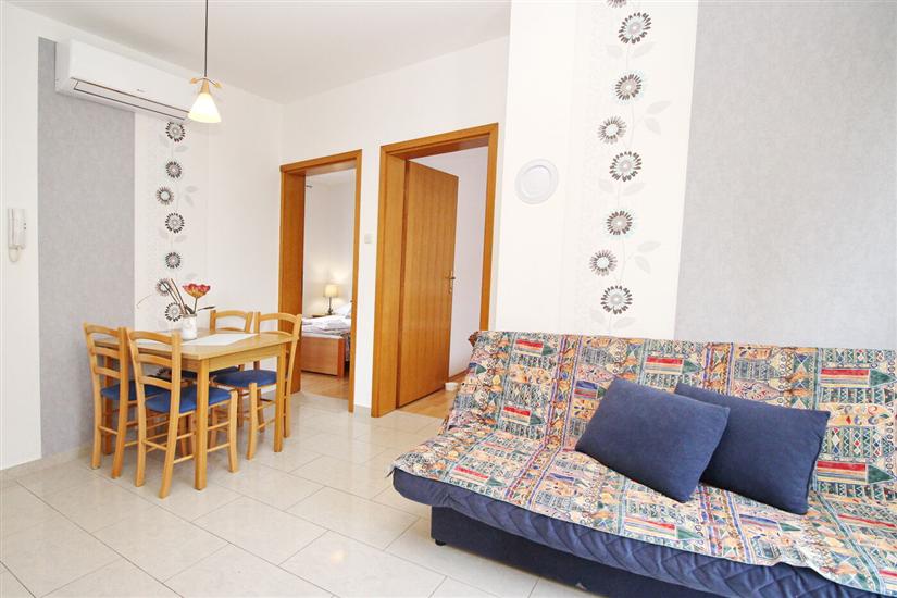 Apartment A2, for 5 persons