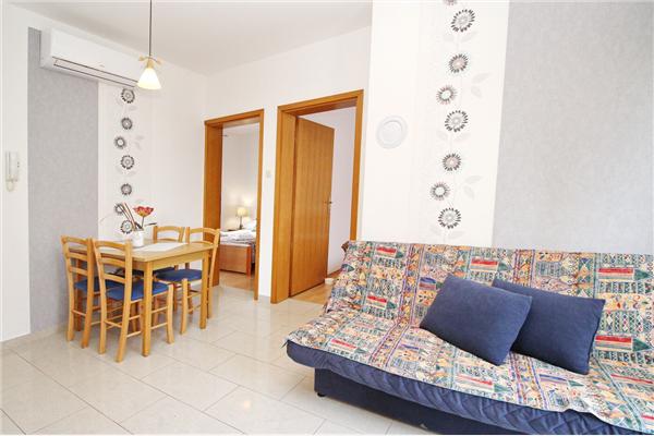 Apartment A2, for 5 persons