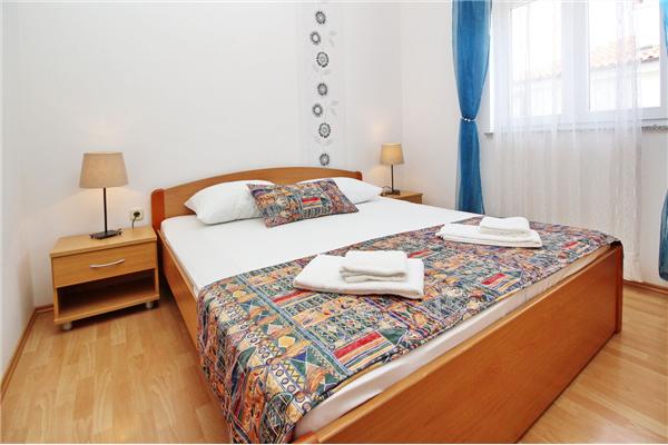 Apartment A2, for 5 persons