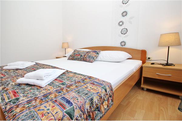 Apartment A2, for 5 persons