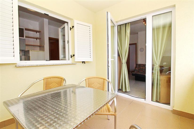 Apartment A2, for 5 persons