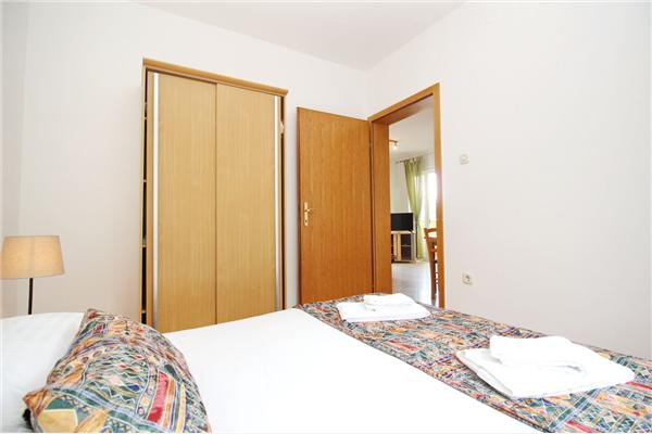 Apartment A2, for 5 persons