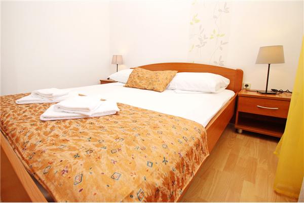 Apartment A3, for 5 persons