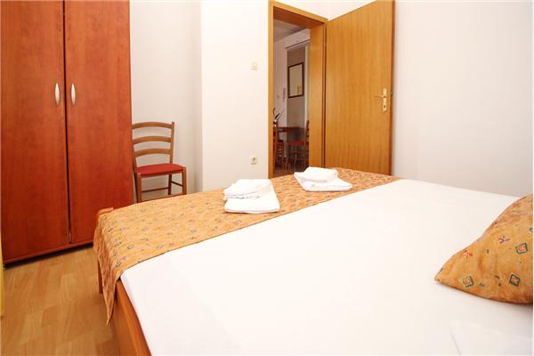 Apartment A3, for 5 persons