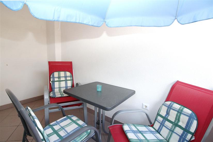 Apartment A1, for 5 persons