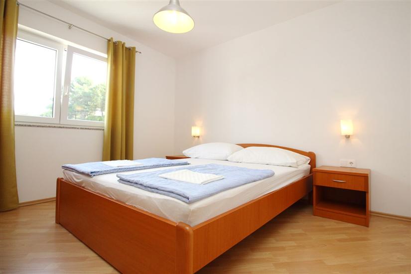 Apartment A1, for 5 persons