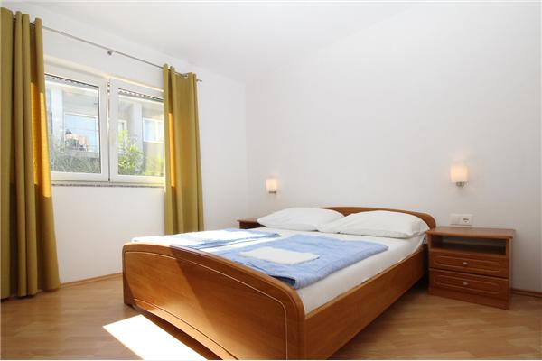 Apartment A1, for 5 persons