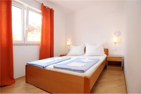 Apartment A2, for 5 persons