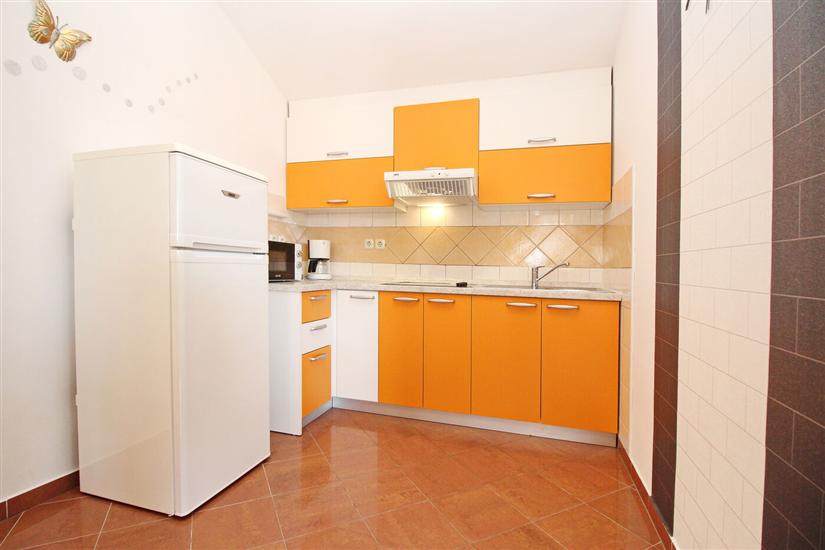 Apartment A4, for 5 persons