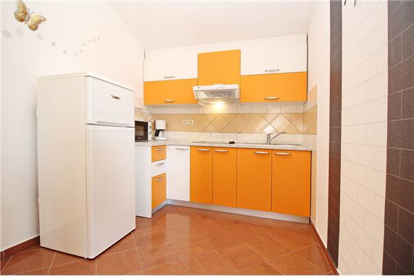 Apartment A4, for 5 persons