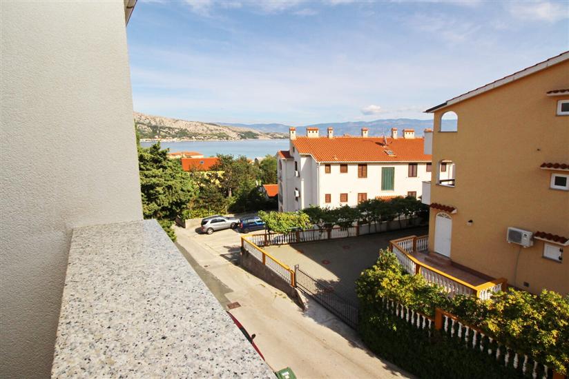 Apartment A4, for 5 persons