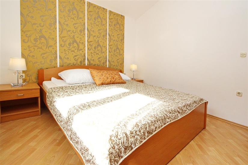 Apartment A4, for 5 persons