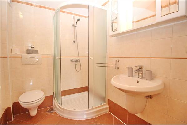 Apartment A4, for 5 persons