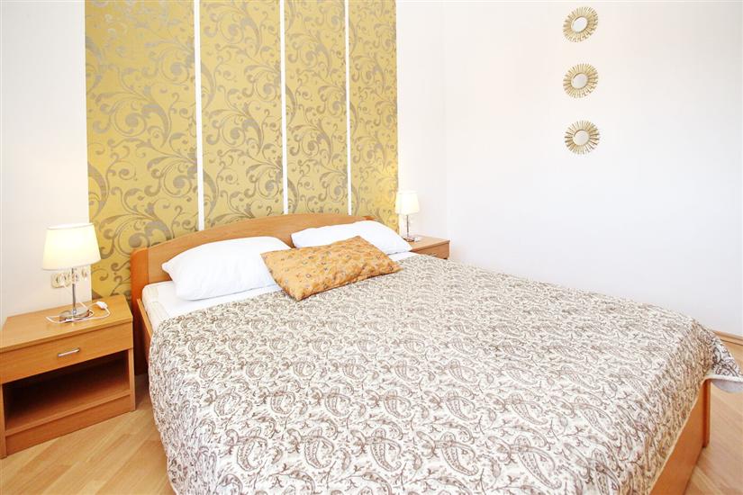 Apartment A4, for 5 persons