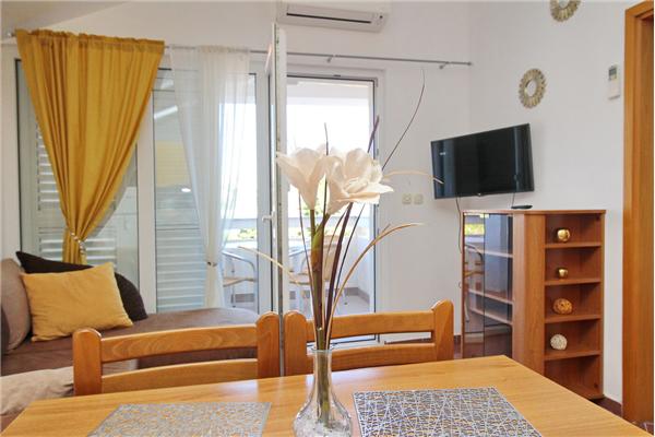 Apartment A5, for 4 persons
