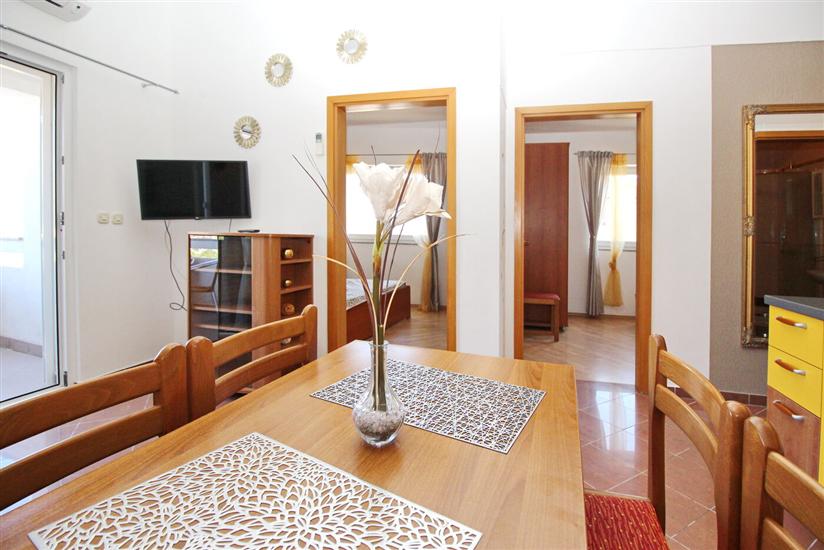 Apartment A5, for 4 persons