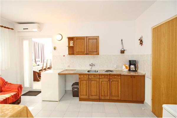 Apartment A1, for 6 persons