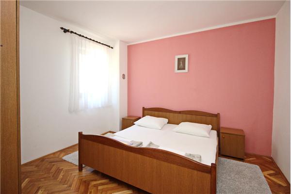 Apartment A1, for 6 persons