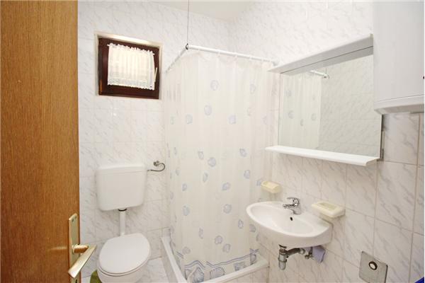 Apartment A1, for 6 persons