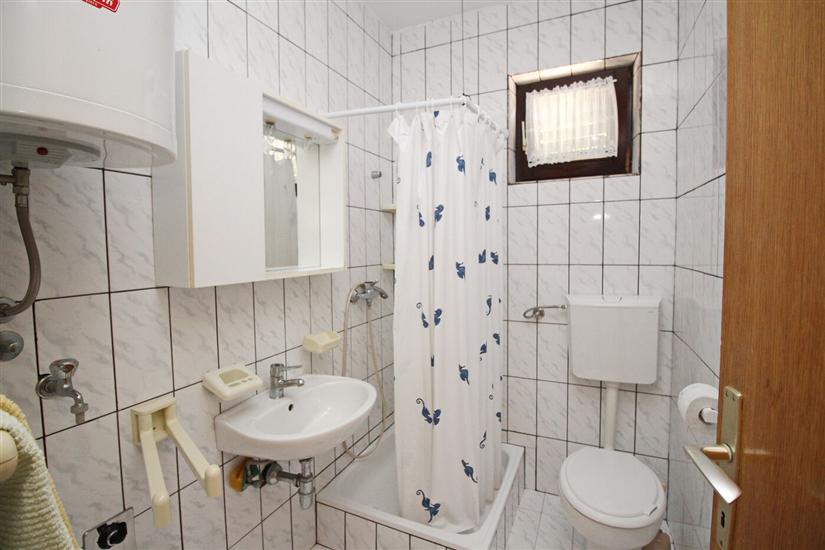 Apartment A1, for 6 persons