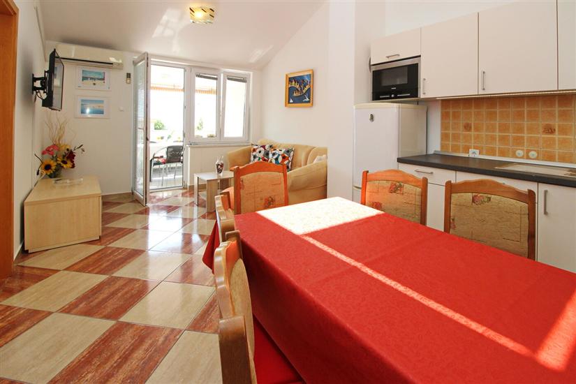 Apartment A5, for 4 persons