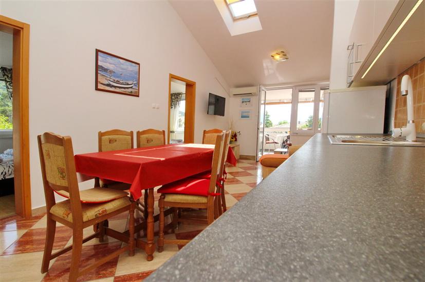 Apartment A5, for 4 persons