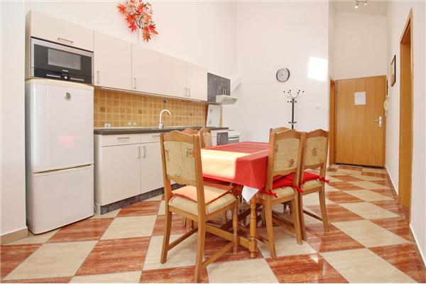 Apartment A5, for 4 persons