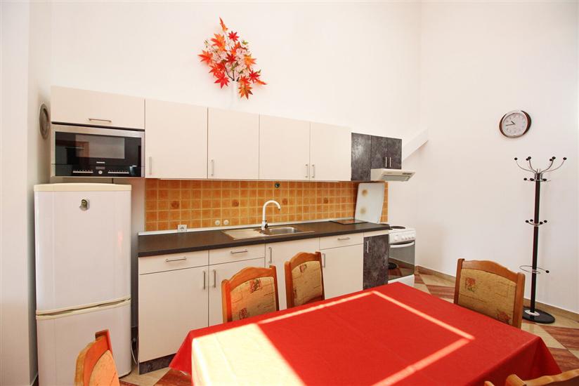 Apartment A5, for 4 persons