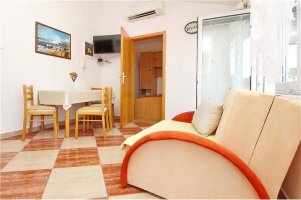 Apartment A6, for 2 persons