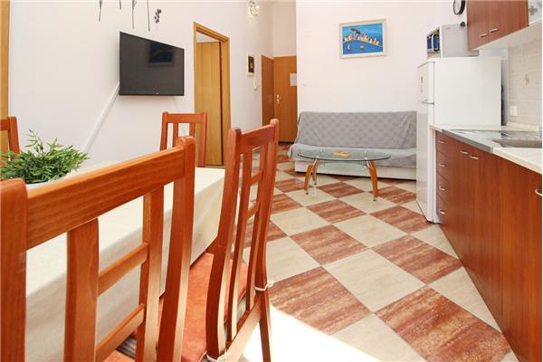 Apartment A7, for 4 persons