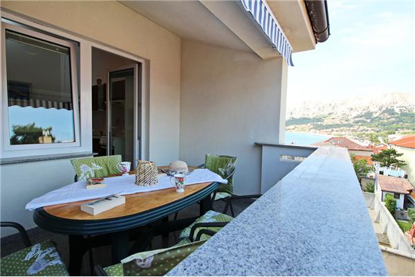 Apartment A7, for 4 persons