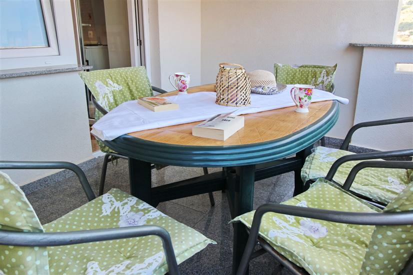 Apartment A7, for 4 persons