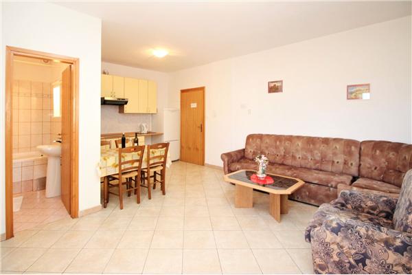 Apartment A5, for 5 persons