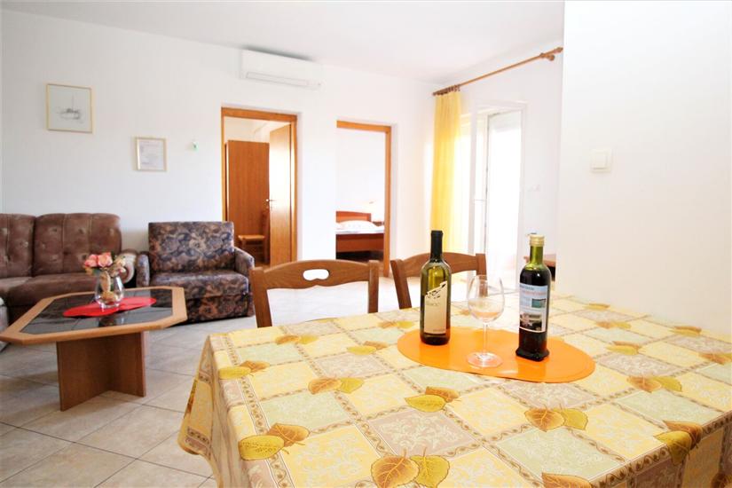 Apartment A5, for 5 persons