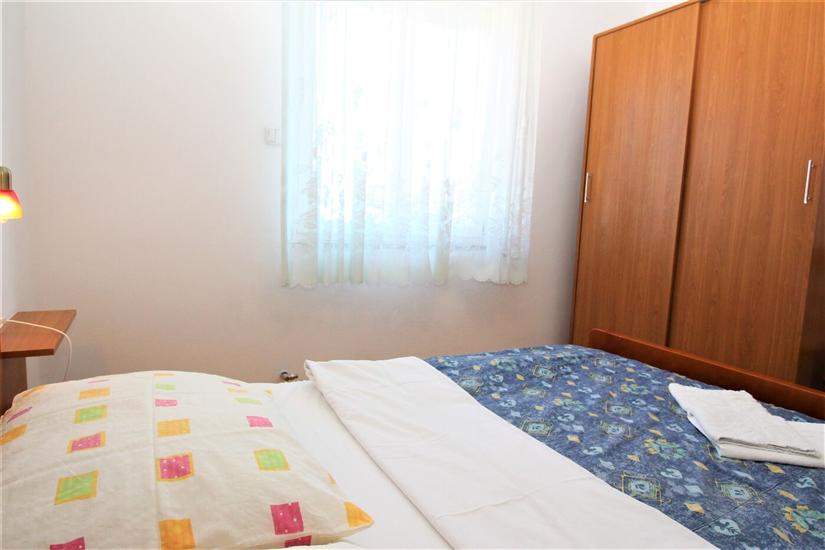 Apartment A5, for 5 persons