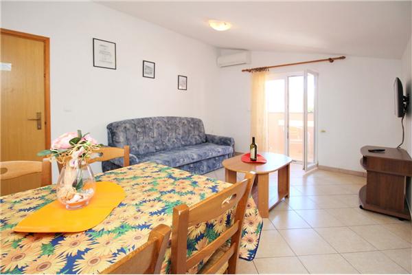 Apartment A6, for 4 persons