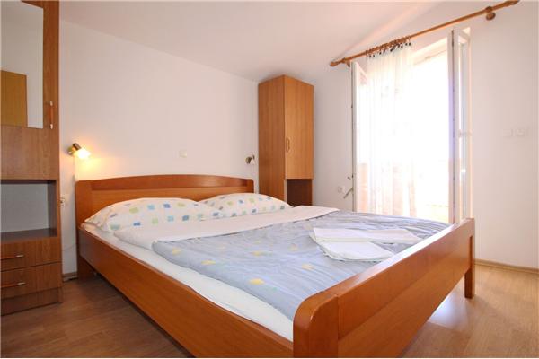 Apartment A6, for 4 persons